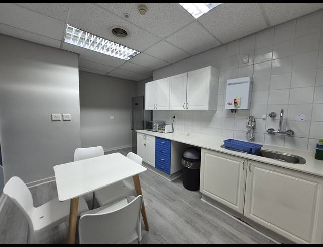 100M² OFFICE TO LET IN SANDTON CENTRAL